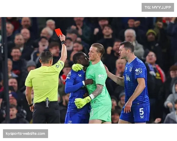 切尔西8张红牌联赛最多 纪律问题影响球队战绩稳定性